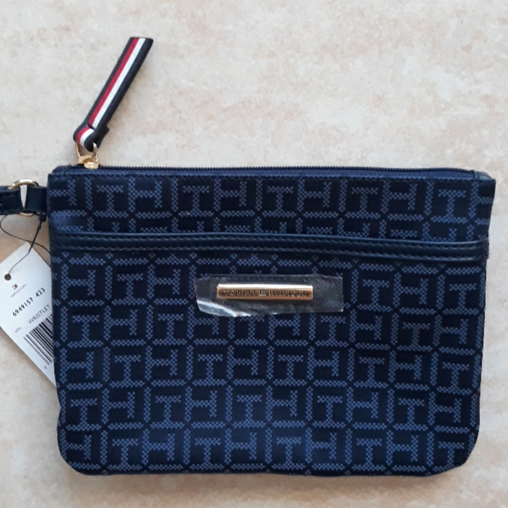 5x*Host Pick*Tommy Hilfiger wristlet